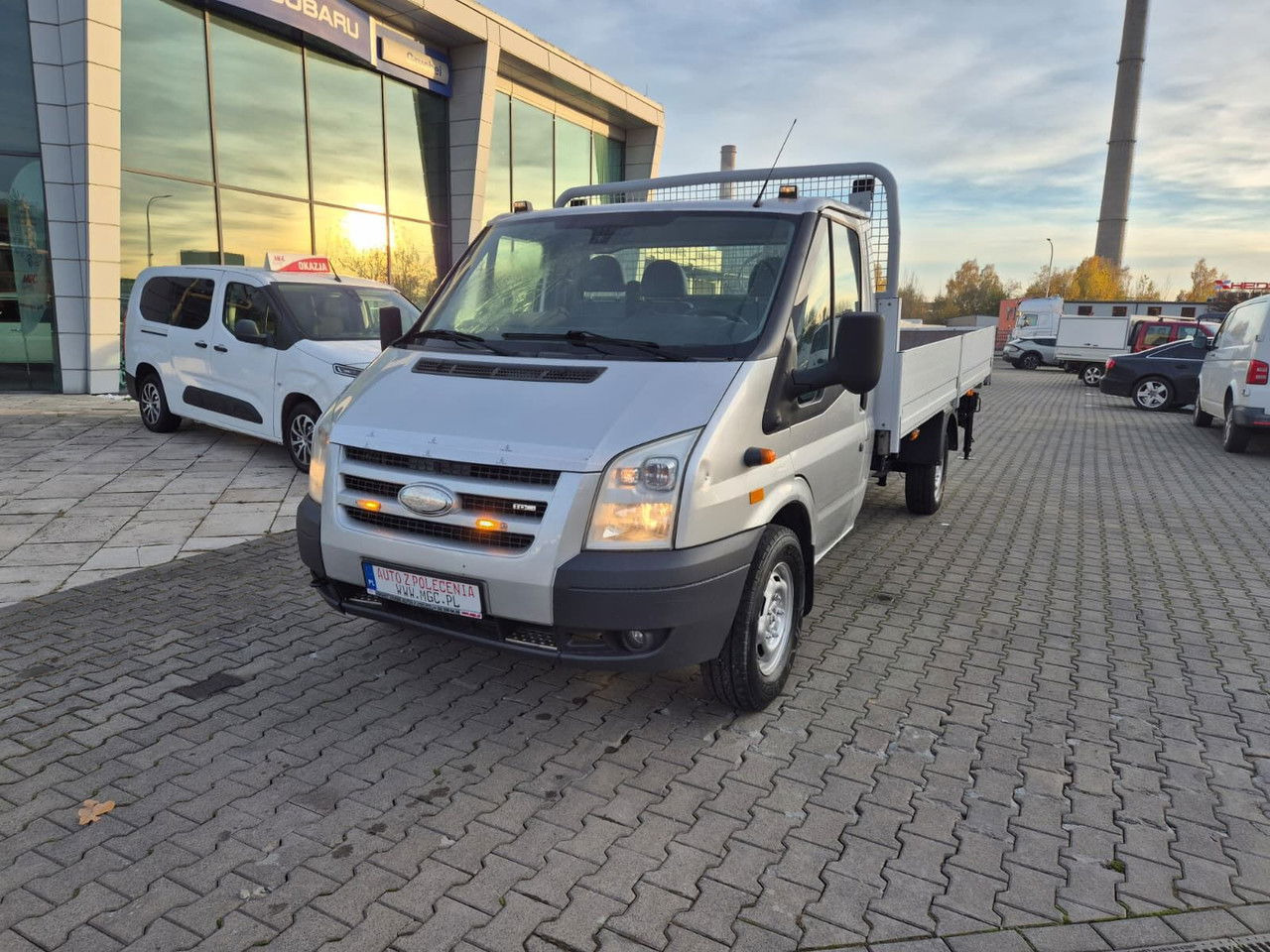 Ford Transit 350 2.4 TDCi / Very Strong Hiab / 1 Owner / Serviced - Transportbil med flak: bild 2 Ford Transit 350 2.4 TDCi / Very Strong Hiab / 1 Owner / Serviced - Transportbil med flak: bild 2