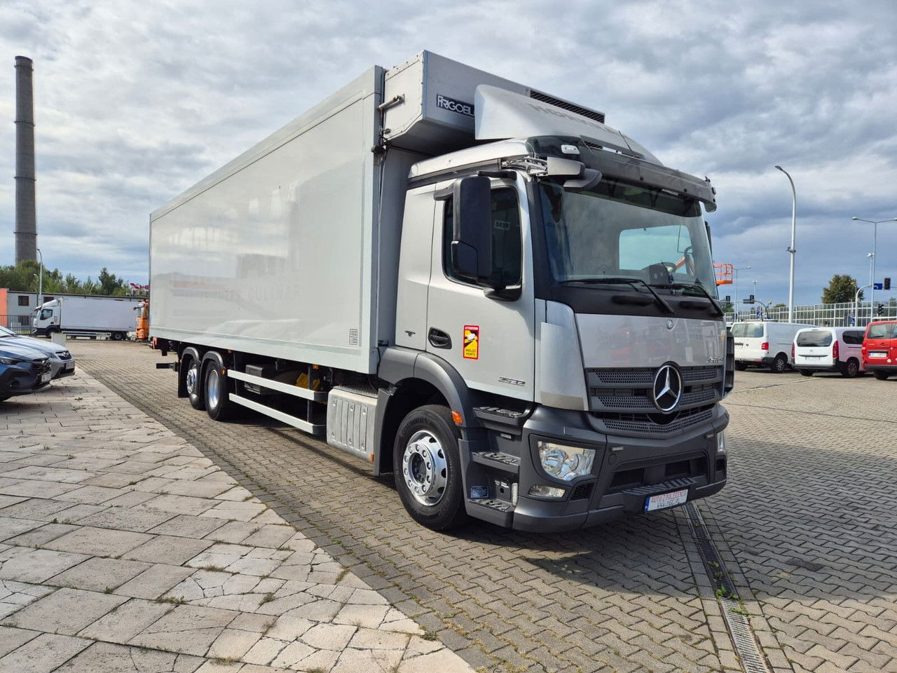 MERCEDES-BENZ Antos 2532 L / Frigoblock / 1 Owner / Works Great - Kylbil lastbil: bild 5 MERCEDES-BENZ Antos 2532 L / Frigoblock / 1 Owner / Works Great - Kylbil lastbil: bild 5