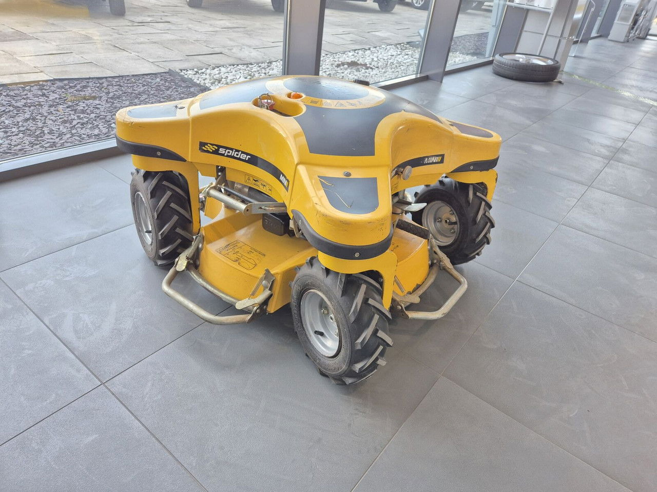 MINI Mini Spider II - Gräsklippare: bild 2 MINI Mini Spider II - Gräsklippare: bild 2