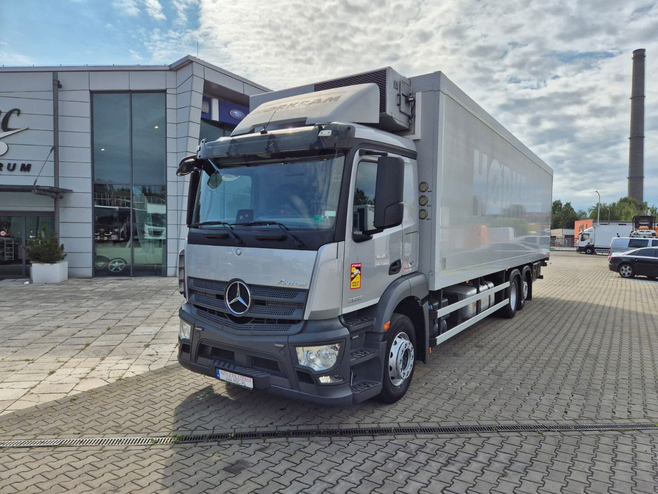 Mercedes-Benz Antos 2532 L / Frigoblock / 1 Owner / Works Great - Kylbil lastbil: bild 3 Mercedes-Benz Antos 2532 L / Frigoblock / 1 Owner / Works Great - Kylbil lastbil: bild 3