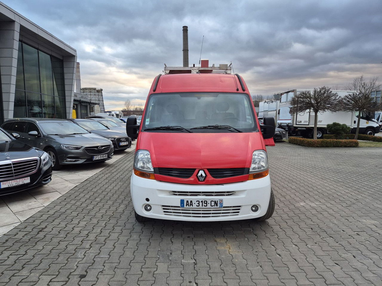 Renault Master 2.5 DCi / Only 25TKM / Like NEW / WE Have 3 THE Same Renault Master 2.5 DCi / Only 25TKM / Like NEW / WE Have 3 THE Same - Släck/ Räddningsvagn: bild 4 Renault Master 2.5 DCi / Only 25TKM / Like NEW / WE Have 3 THE Same Renault Master 2.5 DCi / Only 25TKM / Like NEW / WE Have 3 THE Same - Släck/ Räddningsvagn: bild 4
