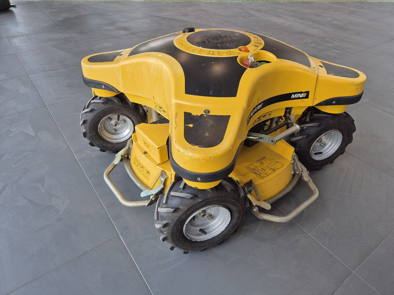 Spider MINI Mini Spider II / 4X4 / NEW Service / Works Great - Gräsklippare: bild 5 Spider MINI Mini Spider II / 4X4 / NEW Service / Works Great - Gräsklippare: bild 5