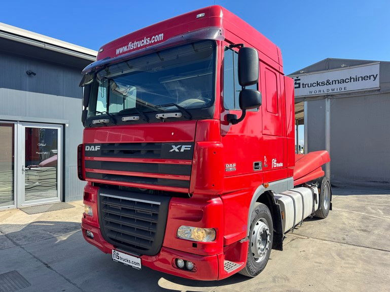 DAF XF 105.460 4x2 tractor unit - tipp. hydr. - Dragbil: bild 1 DAF XF 105.460 4x2 tractor unit - tipp. hydr. - Dragbil: bild 1