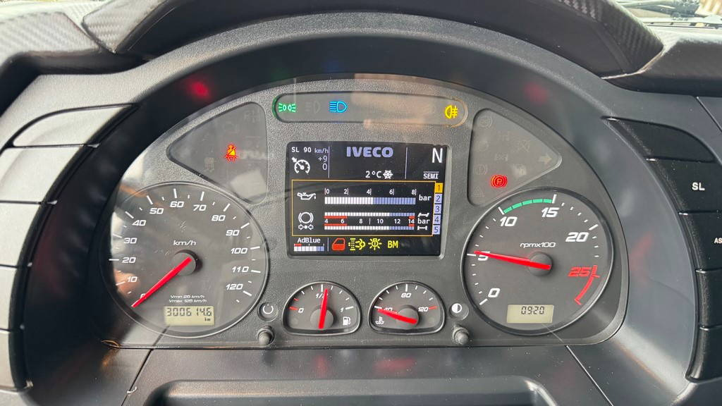 Tippbil lastbil Iveco Trakker 460 8x4 meiller tipper - euro 6: bild 28 Tippbil lastbil Iveco Trakker 460 8x4 meiller tipper - euro 6: bild 28