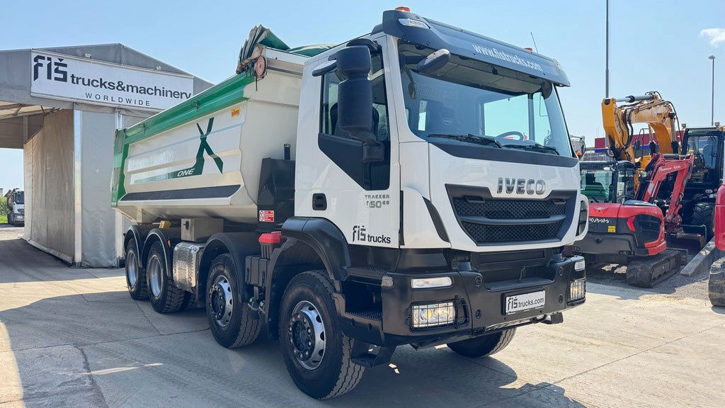 Iveco Trakker AD410T45 8x4 20m3 - hydr. back - 72.000km - Tippbil lastbil: bild 3 Iveco Trakker AD410T45 8x4 20m3 - hydr. back - 72.000km - Tippbil lastbil: bild 3