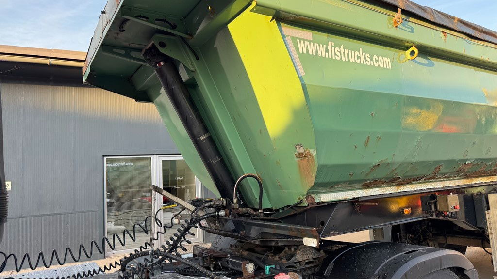 Meiller Kisa 3 - 3-Axle Tipper Trailer - hydr. back - Tippbil semitrailer: bild 2 Meiller Kisa 3 - 3-Axle Tipper Trailer - hydr. back - Tippbil semitrailer: bild 2