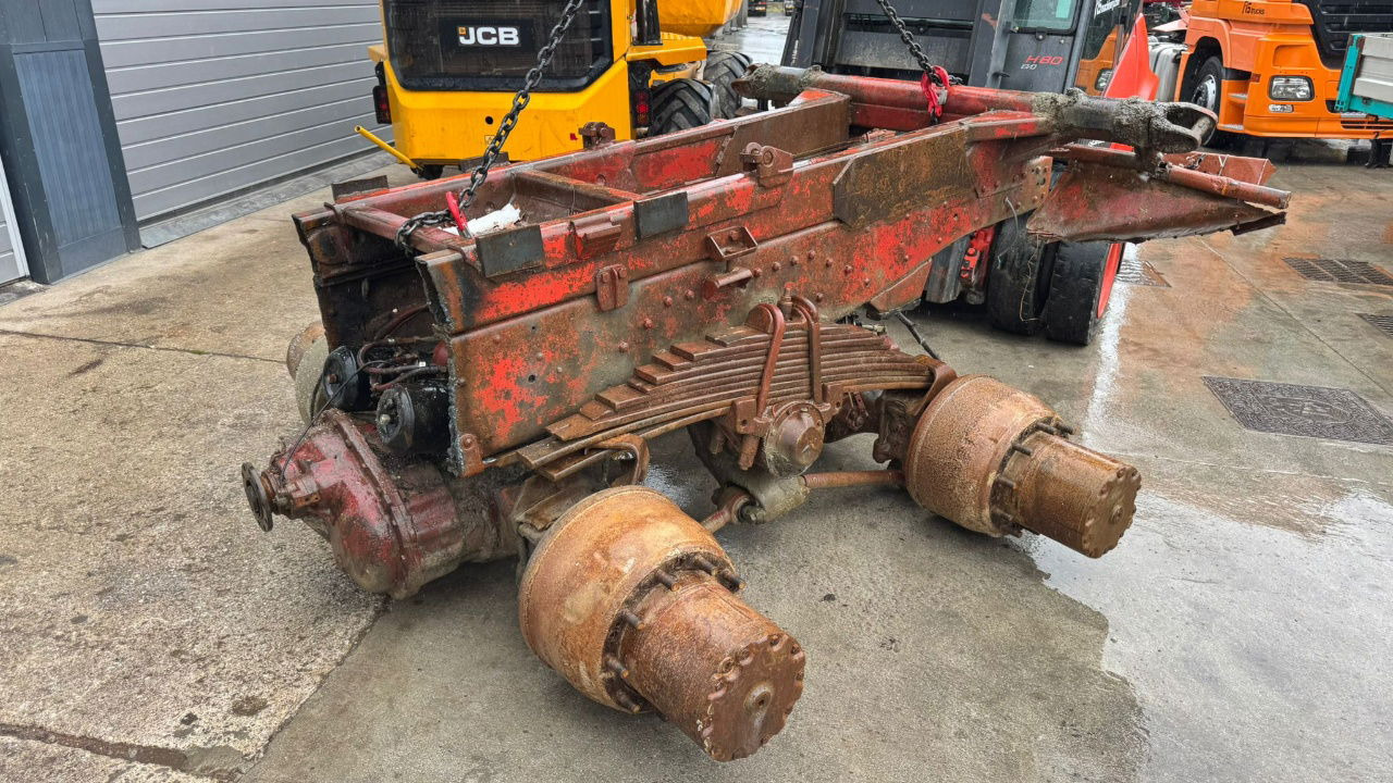 Mercedes-Benz 13TON Double Axles 6X4 - Axel och reservdelar för Lastbil: bild 2 Mercedes-Benz 13TON Double Axles 6X4 - Axel och reservdelar för Lastbil: bild 2