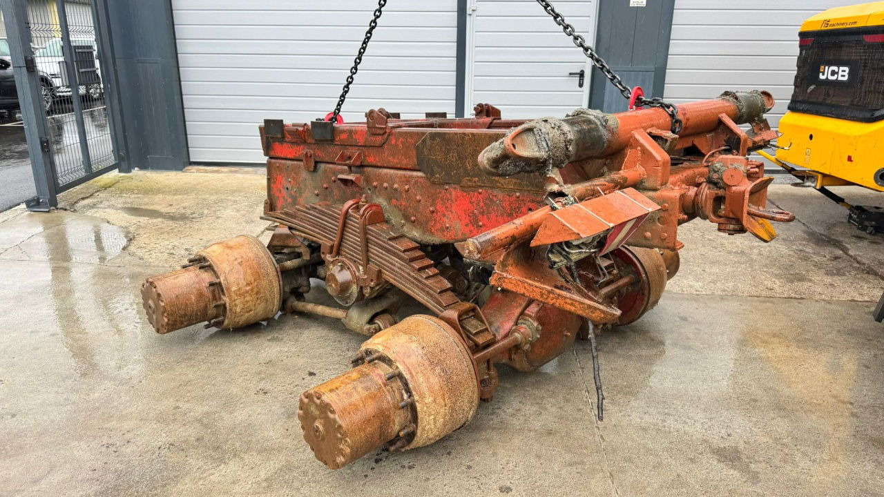 Mercedes-Benz 13TON Double Axles 6X4 - Axel och reservdelar för Lastbil: bild 4 Mercedes-Benz 13TON Double Axles 6X4 - Axel och reservdelar för Lastbil: bild 4