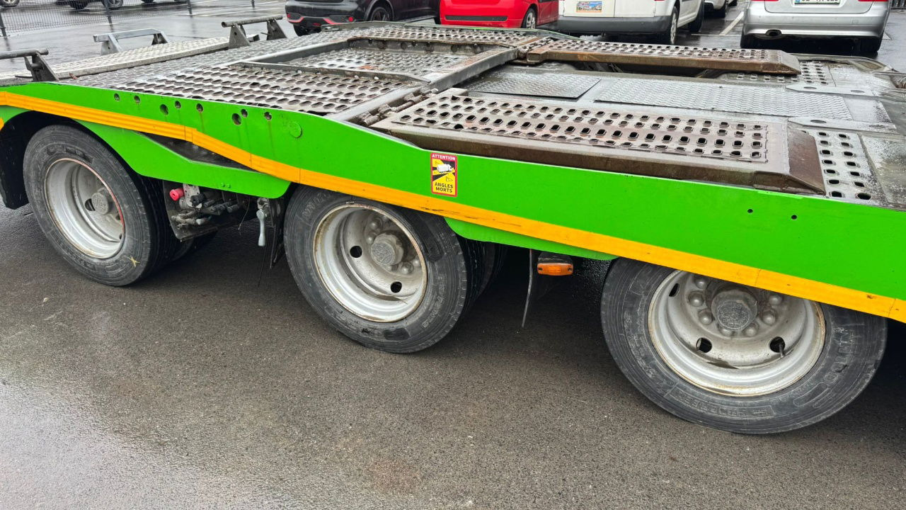 Mercedes-Benz Actros 1846 4x2 LKW transporter + Boerner trailer - Biltransportbil lastbil: bild 5 Mercedes-Benz Actros 1846 4x2 LKW transporter + Boerner trailer - Biltransportbil lastbil: bild 5