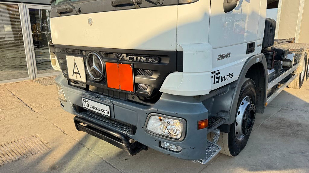 Mercedes-Benz Actros 2641 6x4 hiab abroll tipper - spring complete - Containerbil/ Växelflak lastbil: bild 2 Mercedes-Benz Actros 2641 6x4 hiab abroll tipper - spring complete - Containerbil/ Växelflak lastbil: bild 2