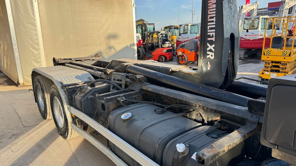 Mercedes-Benz Actros 2641 6x4 hiab abroll tipper - spring complete - Containerbil/ Växelflak lastbil: bild 4 Mercedes-Benz Actros 2641 6x4 hiab abroll tipper - spring complete - Containerbil/ Växelflak lastbil: bild 4