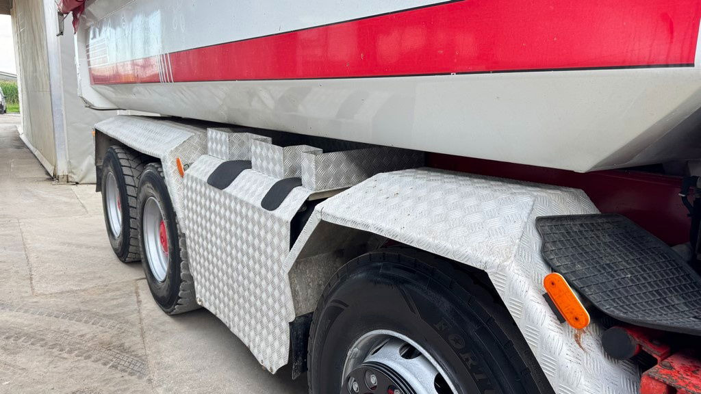 Mercedes-Benz Actros 3246 8X4 mulda tipper - retarder - hydr. back door - Tippbil lastbil: bild 5 Mercedes-Benz Actros 3246 8X4 mulda tipper - retarder - hydr. back door - Tippbil lastbil: bild 5