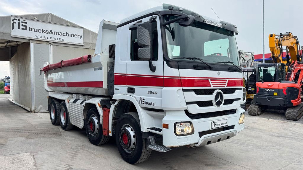 Mercedes-Benz Actros 3246 8X4 mulda tipper - retarder - hydr. back door - Tippbil lastbil: bild 4 Mercedes-Benz Actros 3246 8X4 mulda tipper - retarder - hydr. back door - Tippbil lastbil: bild 4