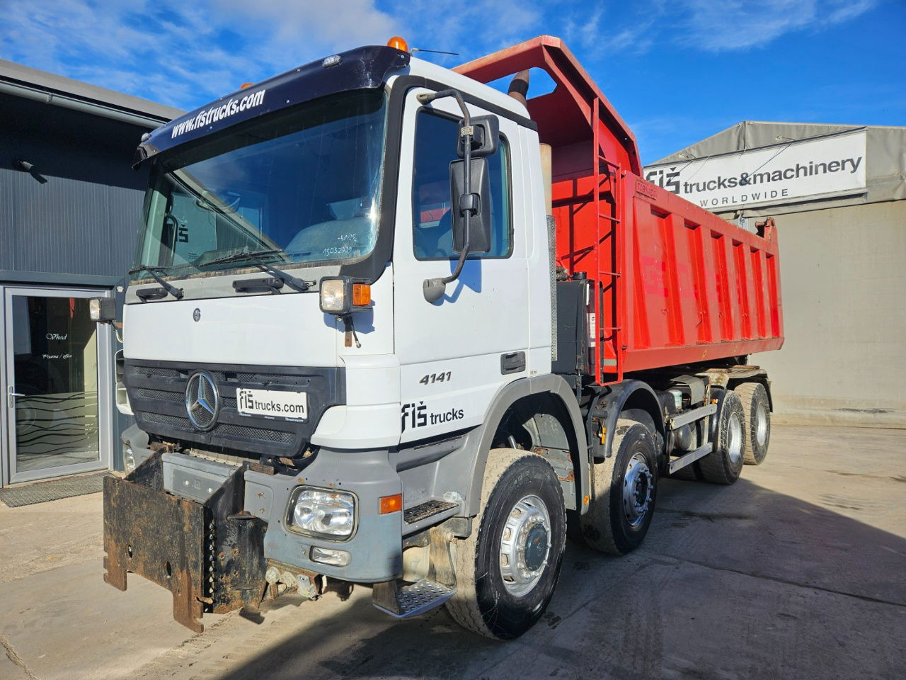 Mercedes-Benz Actros 4141 K 8x6 tipper - 19m3 - spring suspension - Tippbil lastbil: bild 1 Mercedes-Benz Actros 4141 K 8x6 tipper - 19m3 - spring suspension - Tippbil lastbil: bild 1