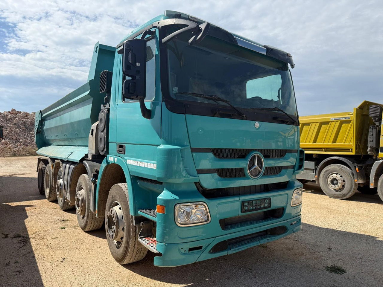 Mercedes-Benz Actros 4448 10x4 mulda tipper - euro 5 - lifting axle - Tippbil lastbil: bild 1 Mercedes-Benz Actros 4448 10x4 mulda tipper - euro 5 - lifting axle - Tippbil lastbil: bild 1