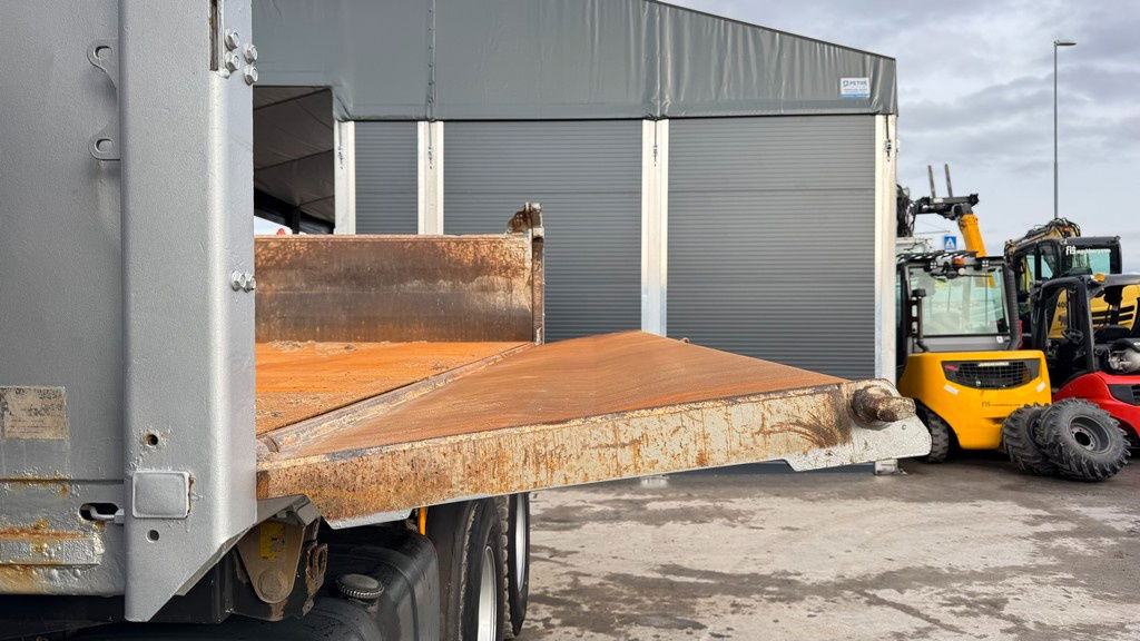 Tippbil lastbil Mercedes-Benz Arocs 2643 6X4 meiller bordmatic tipper: bild 10 Tippbil lastbil Mercedes-Benz Arocs 2643 6X4 meiller bordmatic tipper: bild 10