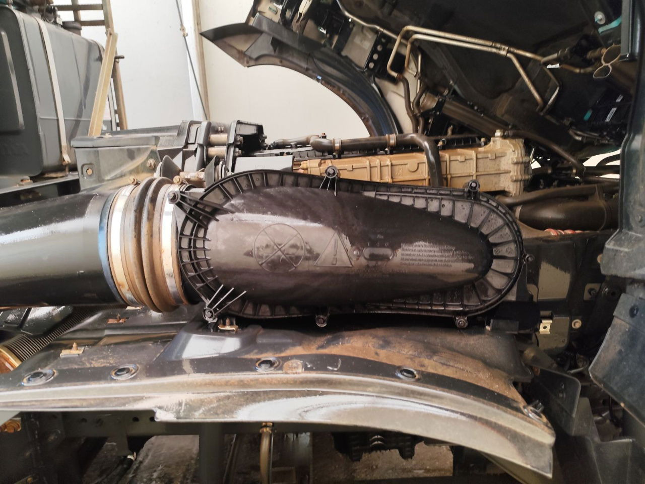 Tippbil lastbil Mercedes-Benz Arocs 3248 8X4 mulda tipper - electric taurpaulin: bild 20 Tippbil lastbil Mercedes-Benz Arocs 3248 8X4 mulda tipper - electric taurpaulin: bild 20