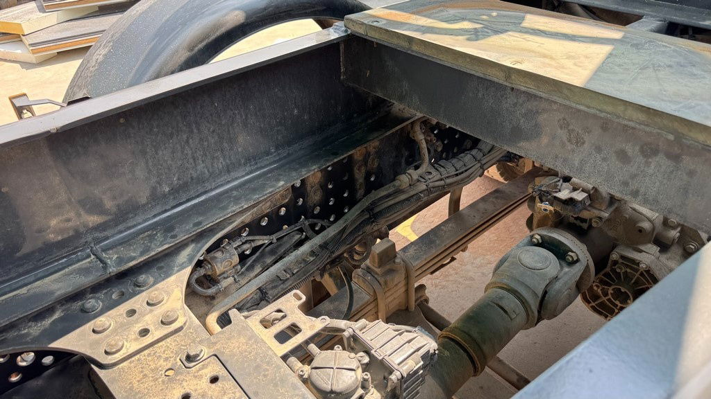 Tippbil lastbil Mercedes-Benz Arocs 3248 8X4 mulda tipper - electric taurpaulin: bild 11 Tippbil lastbil Mercedes-Benz Arocs 3248 8X4 mulda tipper - electric taurpaulin: bild 11