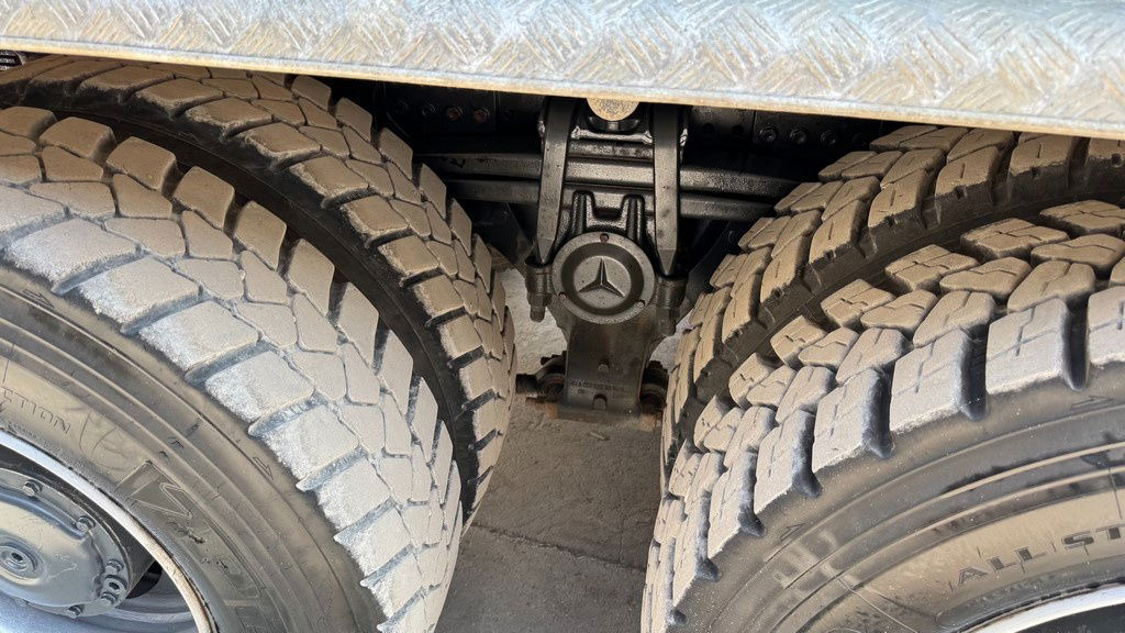 Tippbil lastbil Mercedes-Benz Arocs 3248 8X4 mulda tipper - electric taurpaulin: bild 18 Tippbil lastbil Mercedes-Benz Arocs 3248 8X4 mulda tipper - electric taurpaulin: bild 18