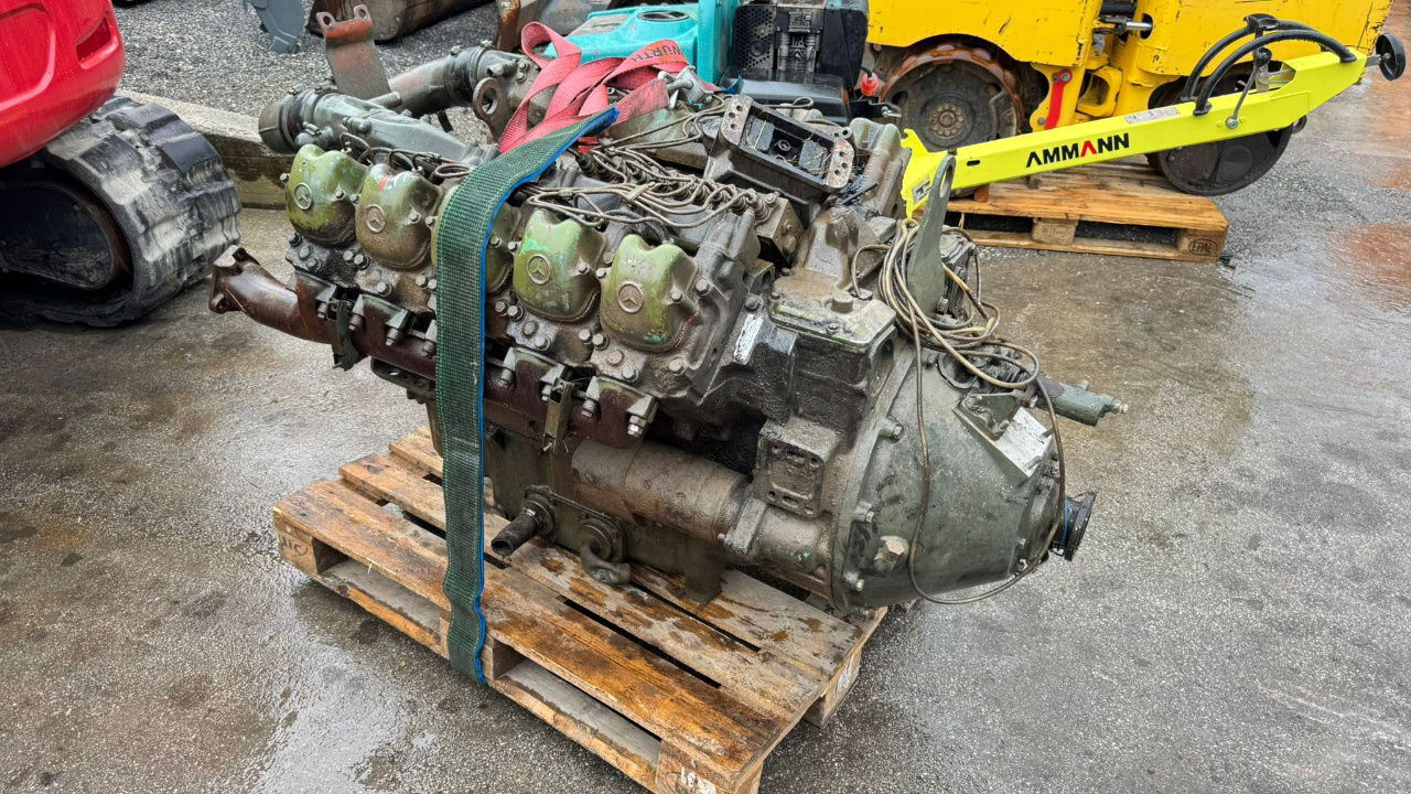 Mercedes-Benz Engine V10 - OM 403.1 - nr.2 - Motor för Lastbil: bild 5 Mercedes-Benz Engine V10 - OM 403.1 - nr.2 - Motor för Lastbil: bild 5
