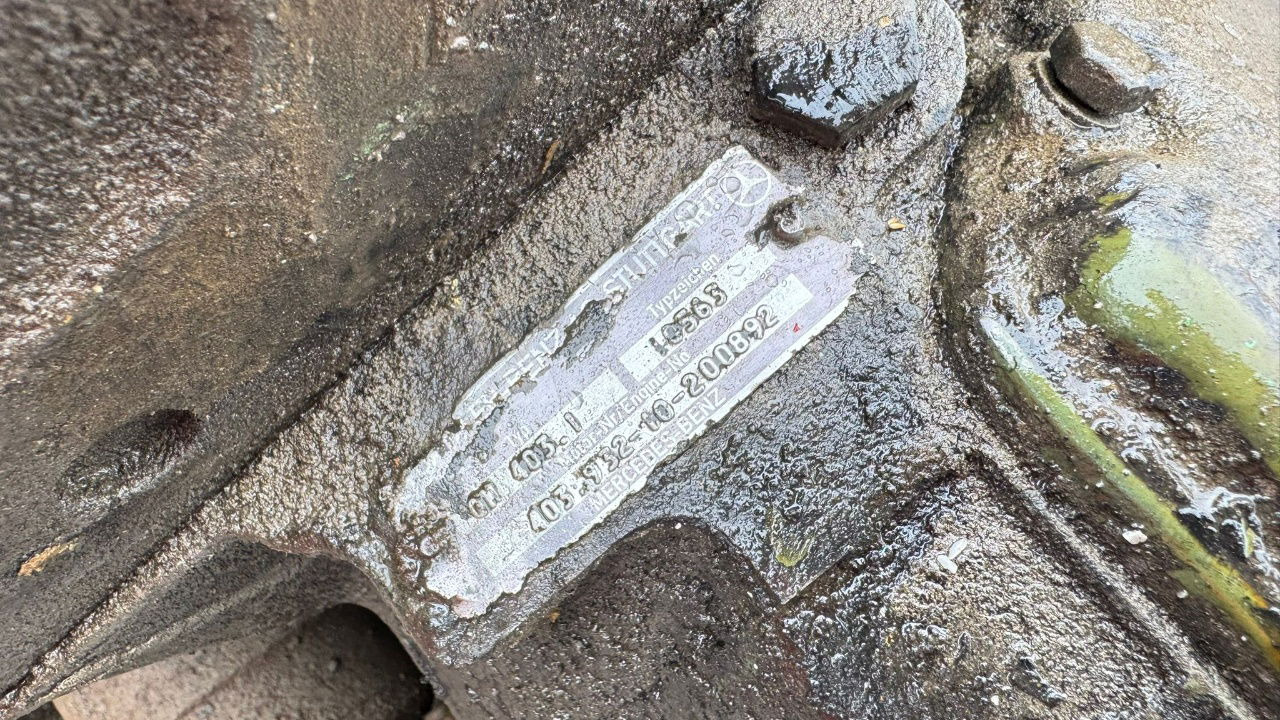 Mercedes-Benz Engine V10 - OM 403.1 - nr.2 - Motor för Lastbil: bild 4 Mercedes-Benz Engine V10 - OM 403.1 - nr.2 - Motor för Lastbil: bild 4