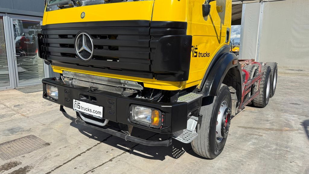 Mercedes-Benz SK 2627 6x4 chassis - V6 - full spring - Chassi lastbil: bild 2 Mercedes-Benz SK 2627 6x4 chassis - V6 - full spring - Chassi lastbil: bild 2