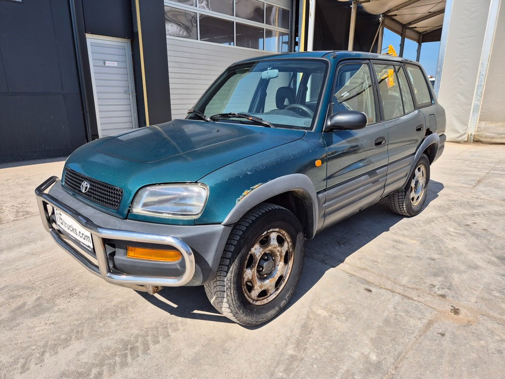 Toyota RAV4 2.0 - Petrol - Automatic - SUV: bild 1 Toyota RAV4 2.0 - Petrol - Automatic - SUV: bild 1