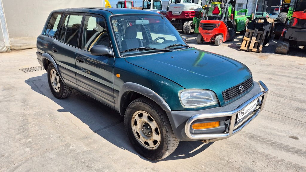 Toyota RAV4 2.0 - Petrol - Automatic - SUV: bild 4 Toyota RAV4 2.0 - Petrol - Automatic - SUV: bild 4