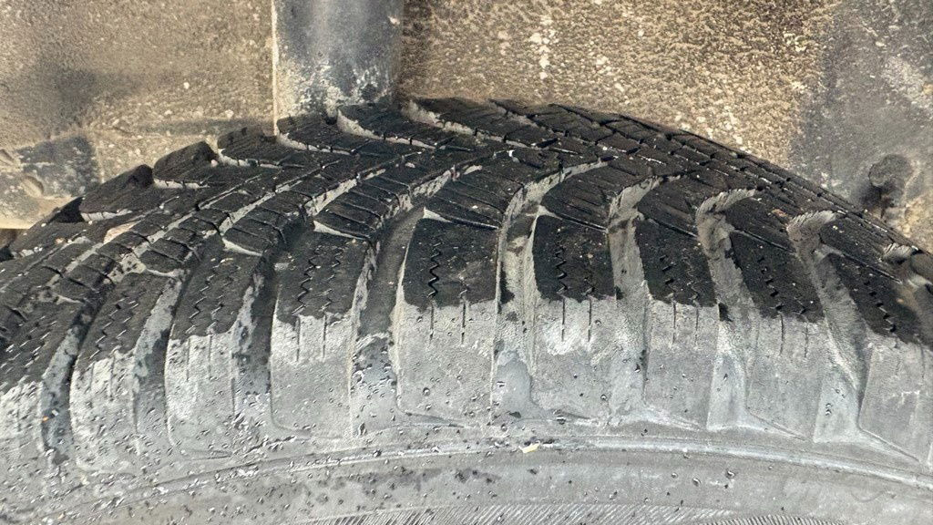 Toyota Yaris 1.3 - Petrol - 5 Doors - AC - Hatchback/ Halvkombi: bild 5 Toyota Yaris 1.3 - Petrol - 5 Doors - AC - Hatchback/ Halvkombi: bild 5