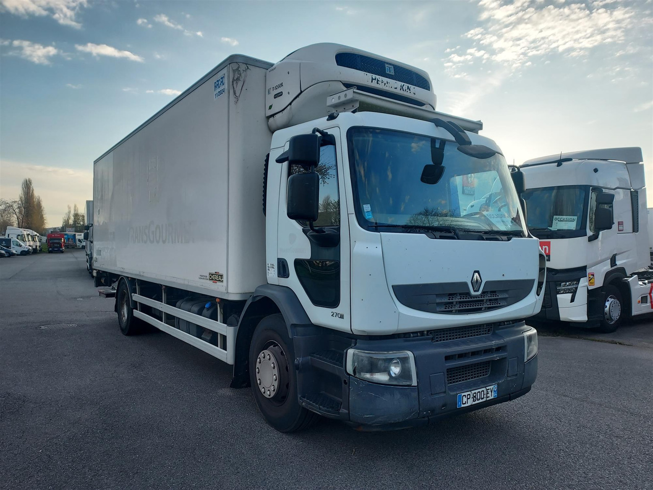 RENAULT Premium 270 - Kylbil lastbil: bild 2 RENAULT Premium 270 - Kylbil lastbil: bild 2