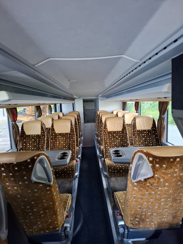 Setra S 431 DT Stehküche / PowerShift - Dubbeldäckare buss: bild 5 Setra S 431 DT Stehküche / PowerShift - Dubbeldäckare buss: bild 5