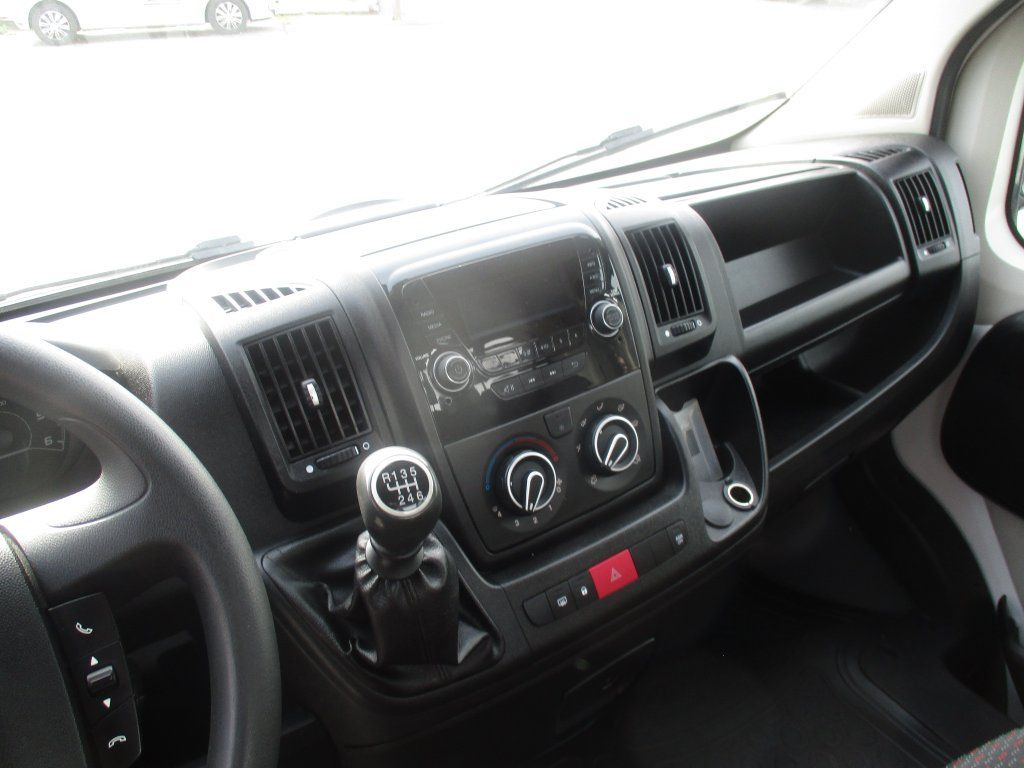 Transportbil med flak Citroën Jumper  2,0 BlueHDi Citroën Jumper  2,0 BlueHDi: bild 15