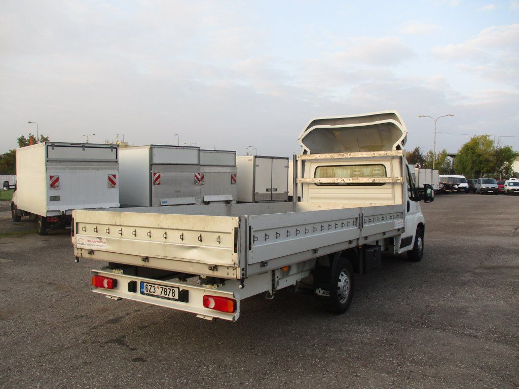 Citroën Jumper  2,0 BlueHDi  - Transportbil med flak: bild 4 Citroën Jumper  2,0 BlueHDi  - Transportbil med flak: bild 4