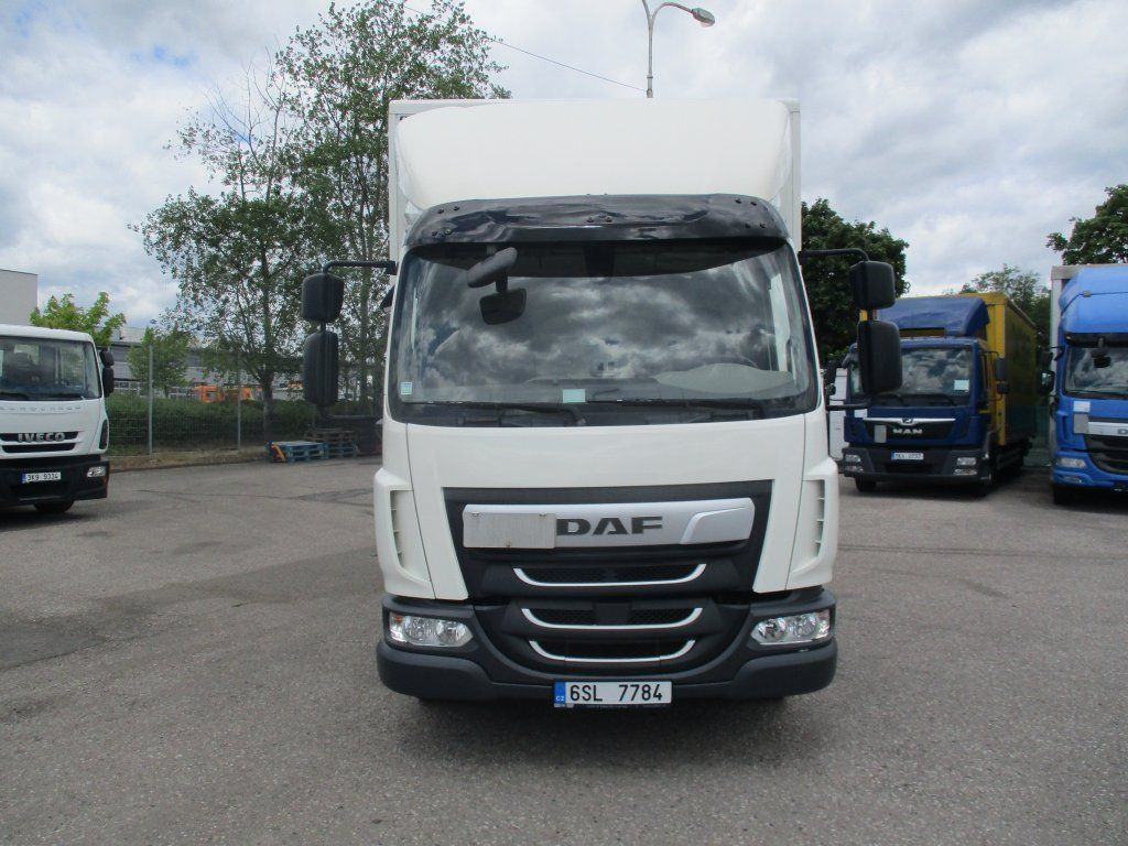 DAF LF 230 Dhollandia 2T - Lastbil med skåp: bild 2 DAF LF 230 Dhollandia 2T - Lastbil med skåp: bild 2