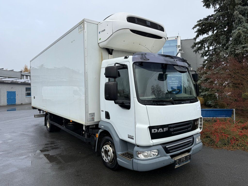 DAF LF45.220 EURO 5 ThermoKing NOT WORKING - Kylbil lastbil: bild 2 DAF LF45.220 EURO 5 ThermoKing NOT WORKING - Kylbil lastbil: bild 2