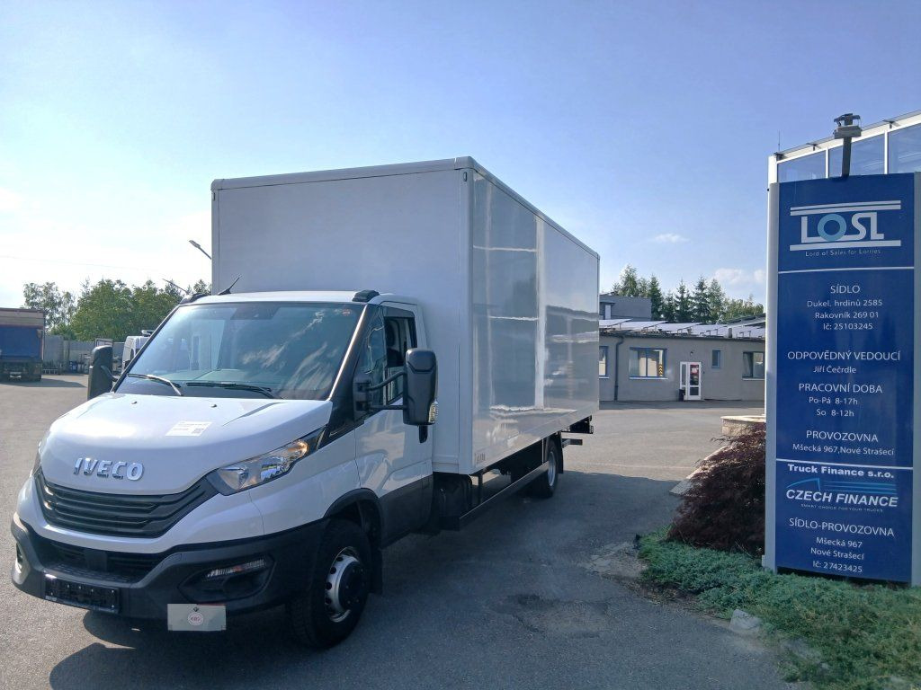 Iveco 72-210 (70C210) - Volymskåp: bild 1 Iveco 72-210 (70C210) - Volymskåp: bild 1