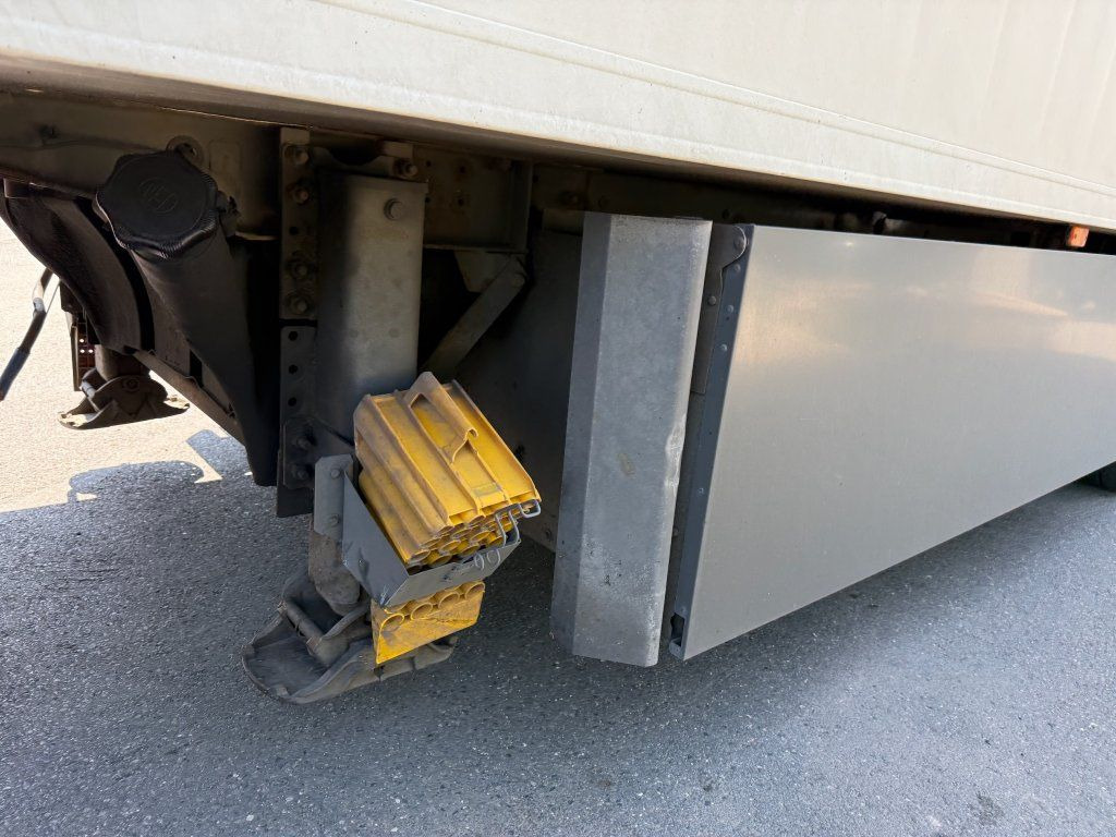 Lamberet LVF S3 Carrier Maxima 1300 - Skåp semitrailer: bild 5 Lamberet LVF S3 Carrier Maxima 1300 - Skåp semitrailer: bild 5