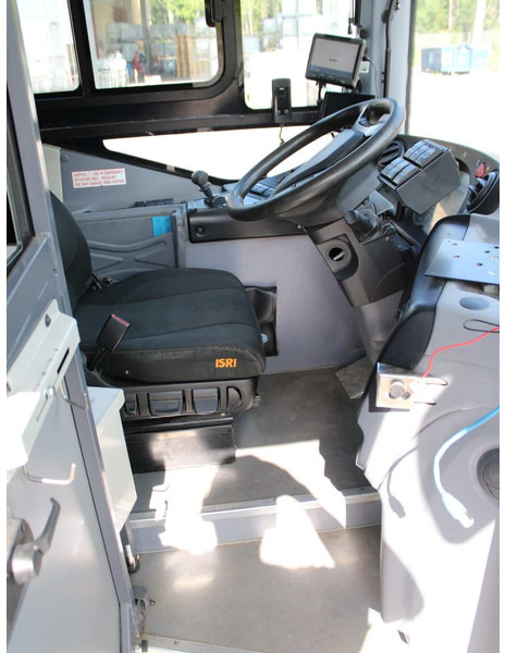 Iveco CROSSWAY Low Entry | EURO 6 | 2+2+1 | 41 SEATS - Stadsbuss: bild 4 Iveco CROSSWAY Low Entry | EURO 6 | 2+2+1 | 41 SEATS - Stadsbuss: bild 4