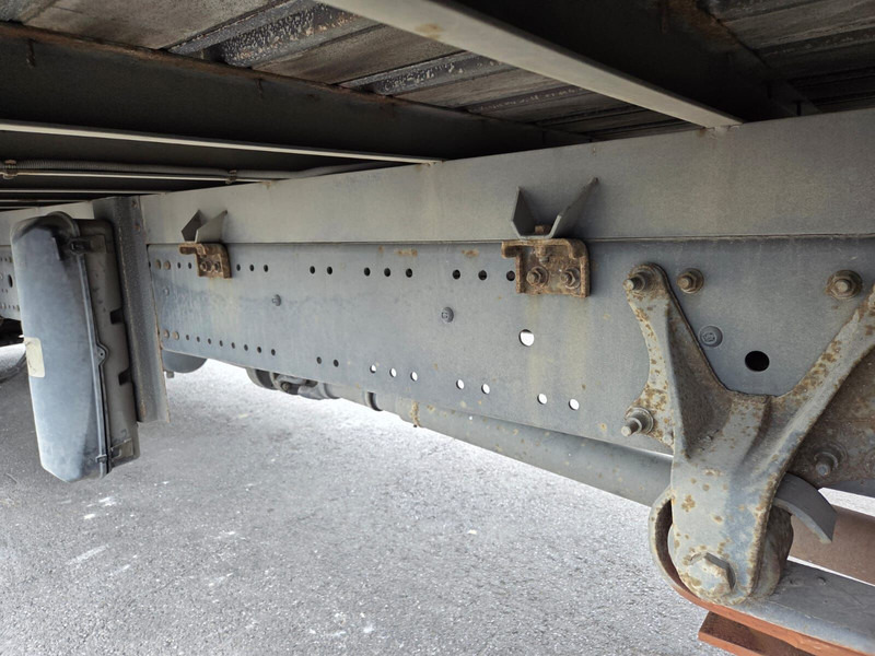 Mercedes-Benz Axor 1829 - full steel/lames - Kapellbil: bild 3 Mercedes-Benz Axor 1829 - full steel/lames - Kapellbil: bild 3