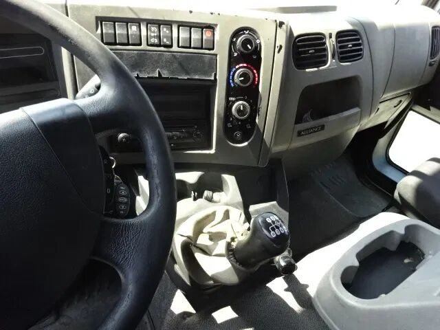 Renault Midlum 270 dxi - Lastbil med skåp: bild 4 Renault Midlum 270 dxi - Lastbil med skåp: bild 4