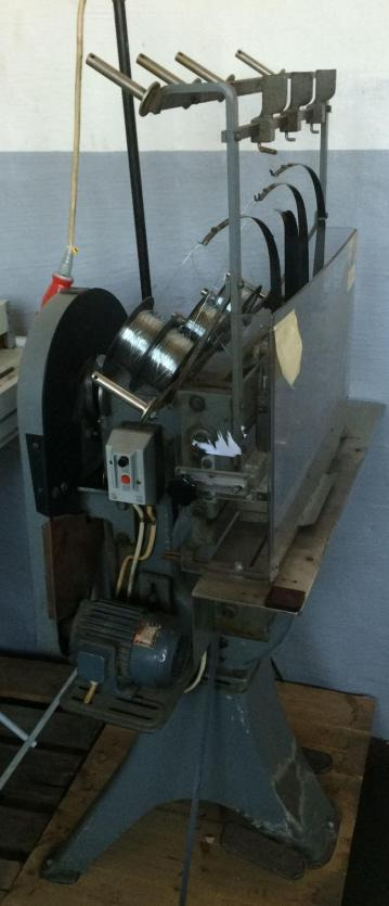 Bostitch M 17 multi head wire stitching machine - Tryckmaskin: bild 5 Bostitch M 17 multi head wire stitching machine - Tryckmaskin: bild 5