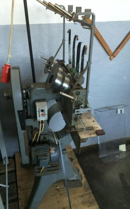 Bostitch M 17 multi head wire stitching machine - Tryckmaskin: bild 3 Bostitch M 17 multi head wire stitching machine - Tryckmaskin: bild 3