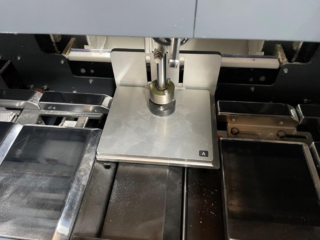 Horizon HT-30 C automatic rotary three-knife trimmer - Pappersskärmaskin: bild 3 Horizon HT-30 C automatic rotary three-knife trimmer - Pappersskärmaskin: bild 3