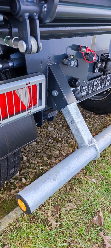 Zaslaw D737-12 LONG - Tippvagn för lantbruk: bild 5 Zaslaw D737-12 LONG - Tippvagn för lantbruk: bild 5