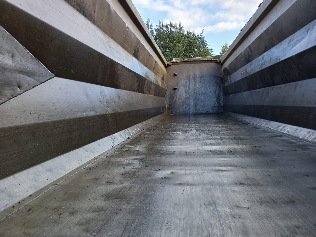 Lück SKF 35 60m³ Liftachse/Plane - Tippbil semitrailer: bild 5 Lück SKF 35 60m³ Liftachse/Plane - Tippbil semitrailer: bild 5