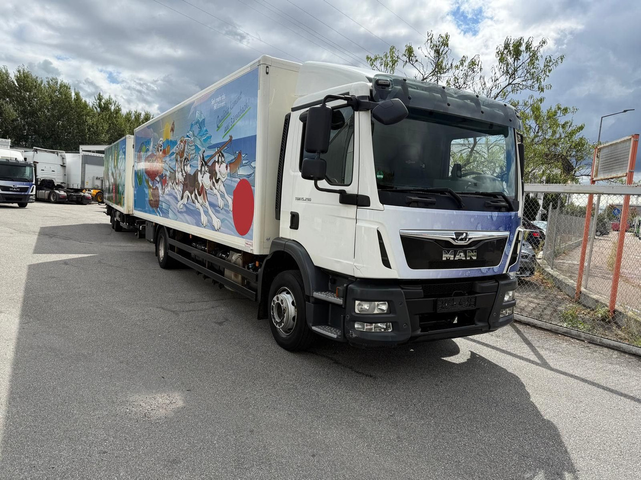 MAN TGM 15.290 kein 12.250 - Lastbil med skåp: bild 2 MAN TGM 15.290 kein 12.250 - Lastbil med skåp: bild 2