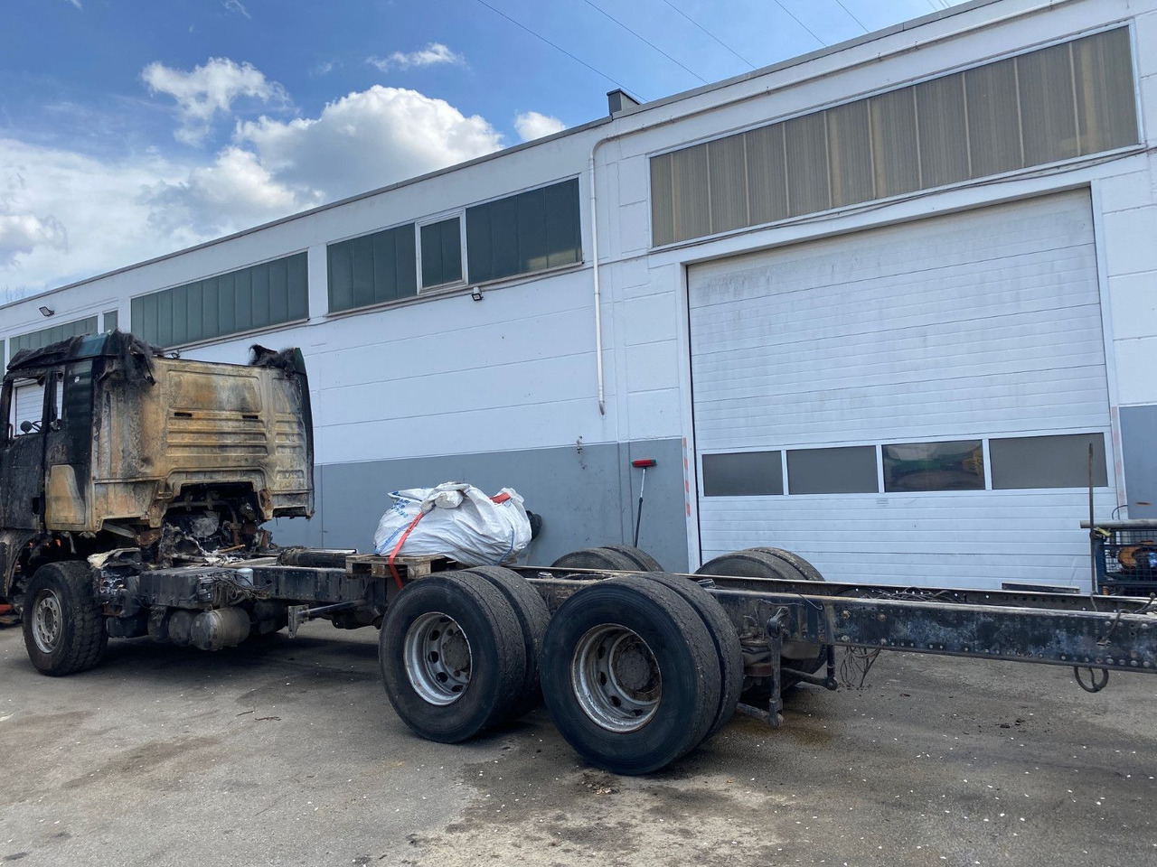 MAN TGX 26.580 Verbrannt 6x4 - Chassi lastbil: bild 3 MAN TGX 26.580 Verbrannt 6x4 - Chassi lastbil: bild 3