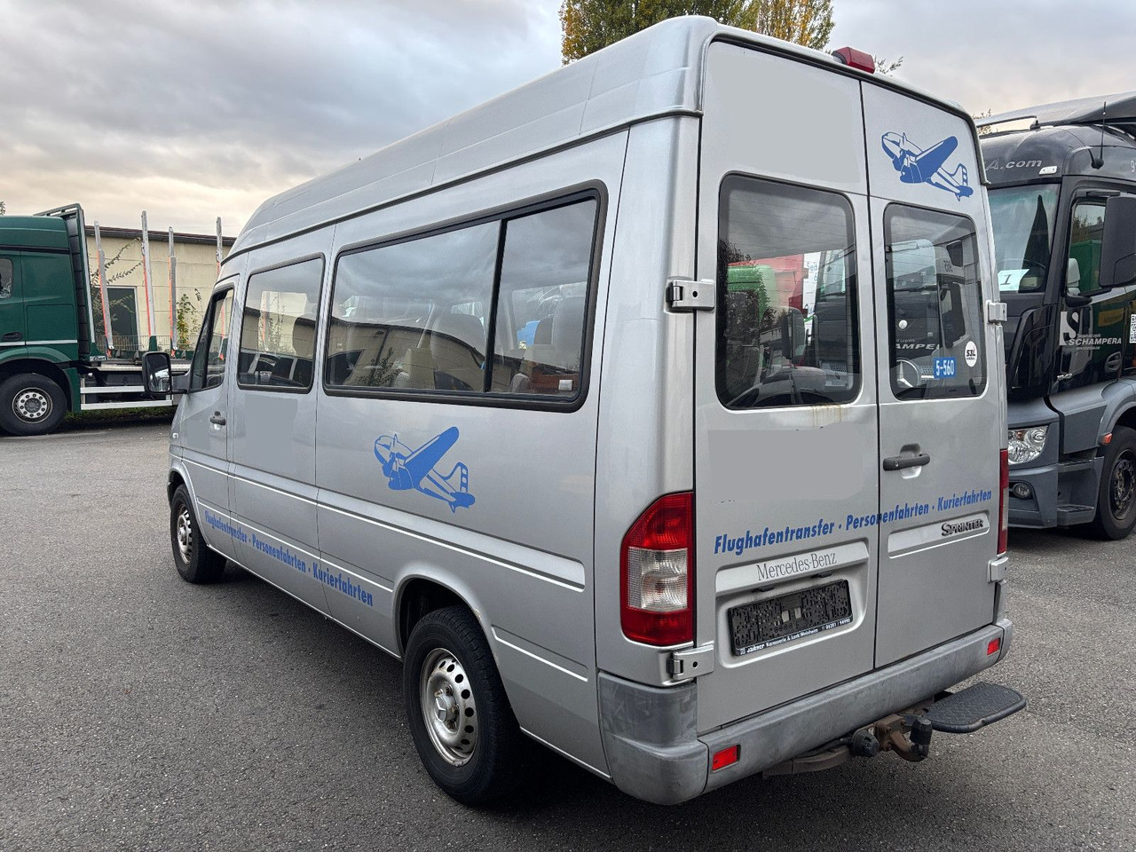 Mercedes-Benz 211 CDI 9 Sitze - Persontransport: bild 3 Mercedes-Benz 211 CDI 9 Sitze - Persontransport: bild 3