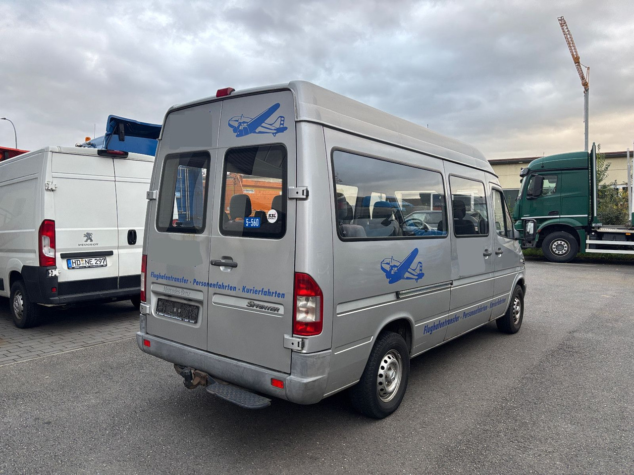 Mercedes-Benz 211 CDI 9 Sitze - Persontransport: bild 4 Mercedes-Benz 211 CDI 9 Sitze - Persontransport: bild 4