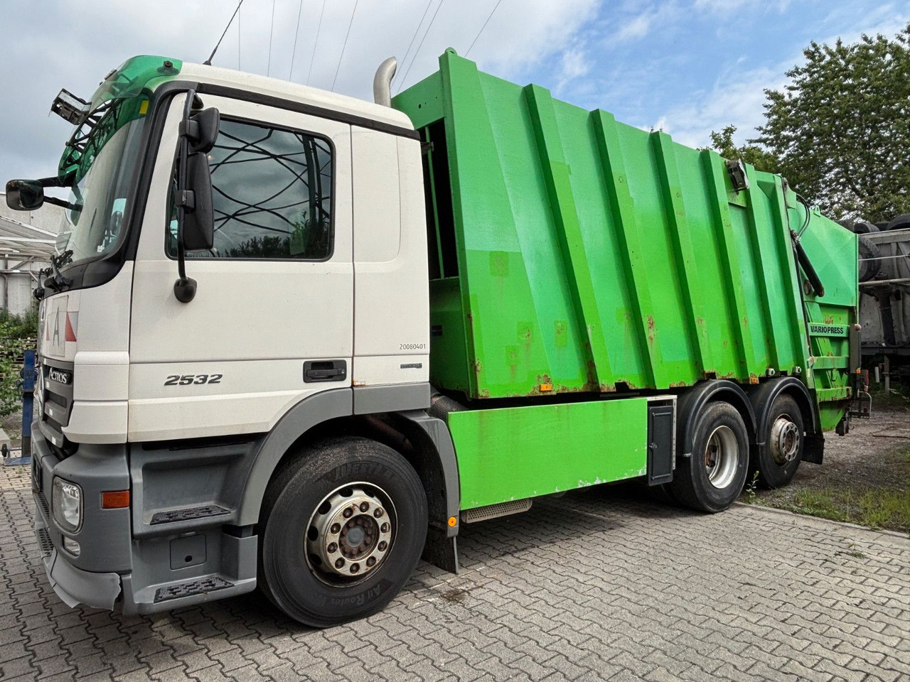 Mercedes-Benz 2532L EU5/Zöller Schüttung/VarioPress/Blatt-Luft - Sopbil: bild 4 Mercedes-Benz 2532L EU5/Zöller Schüttung/VarioPress/Blatt-Luft - Sopbil: bild 4